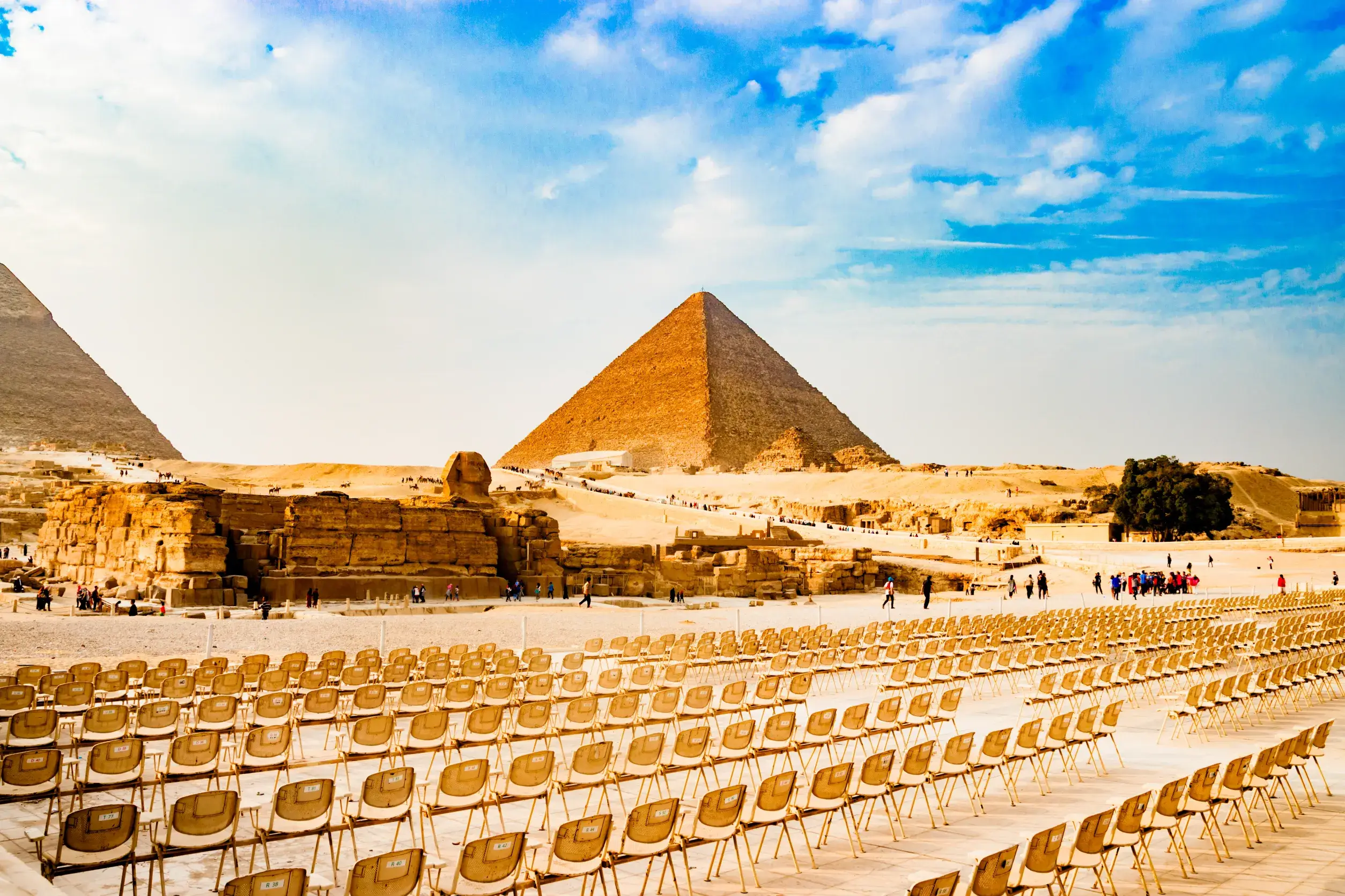 chairs near the pyramid in cairo egypt