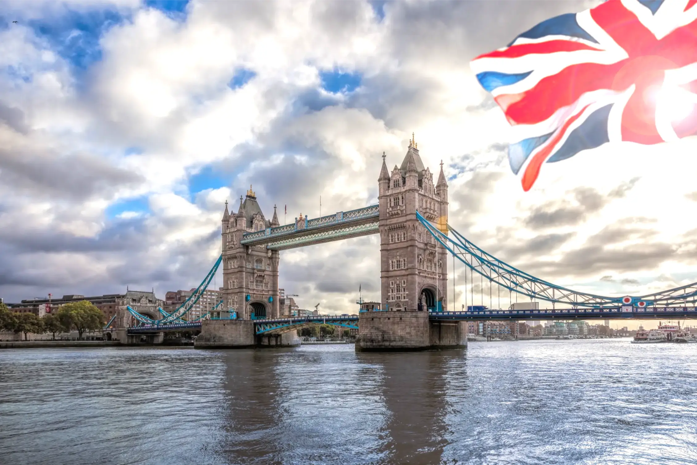 famous tower bridge in london united kingdom