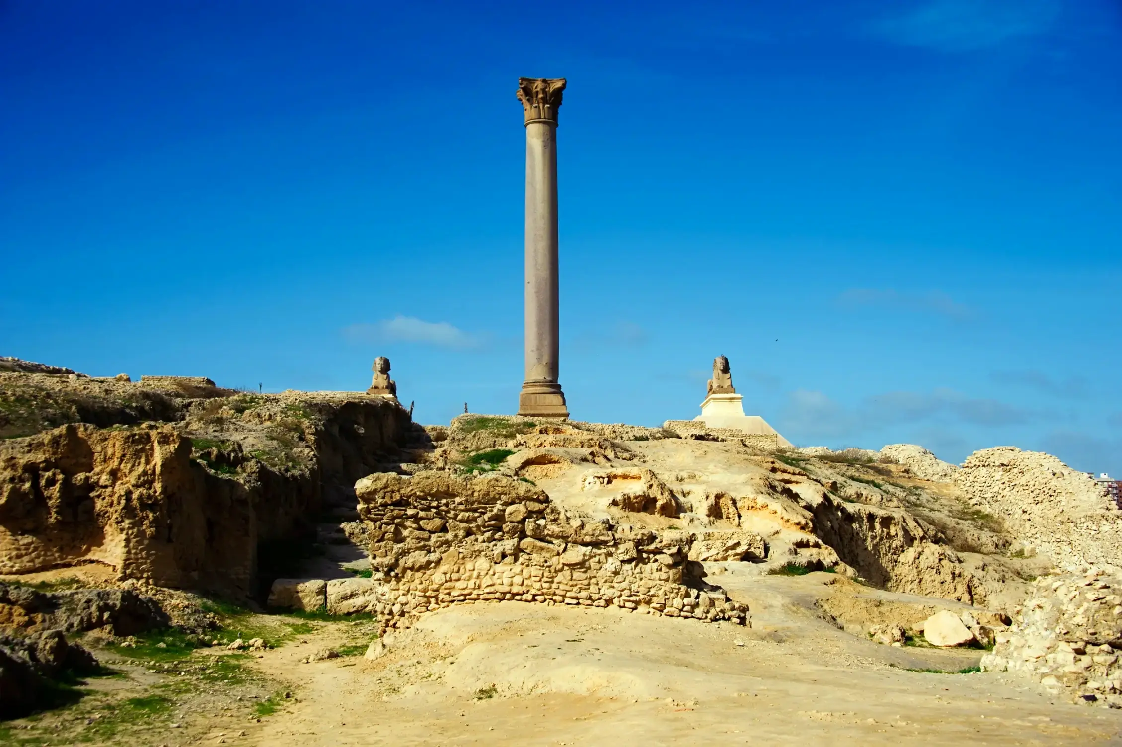 pompey s pillar of alexandria ancient