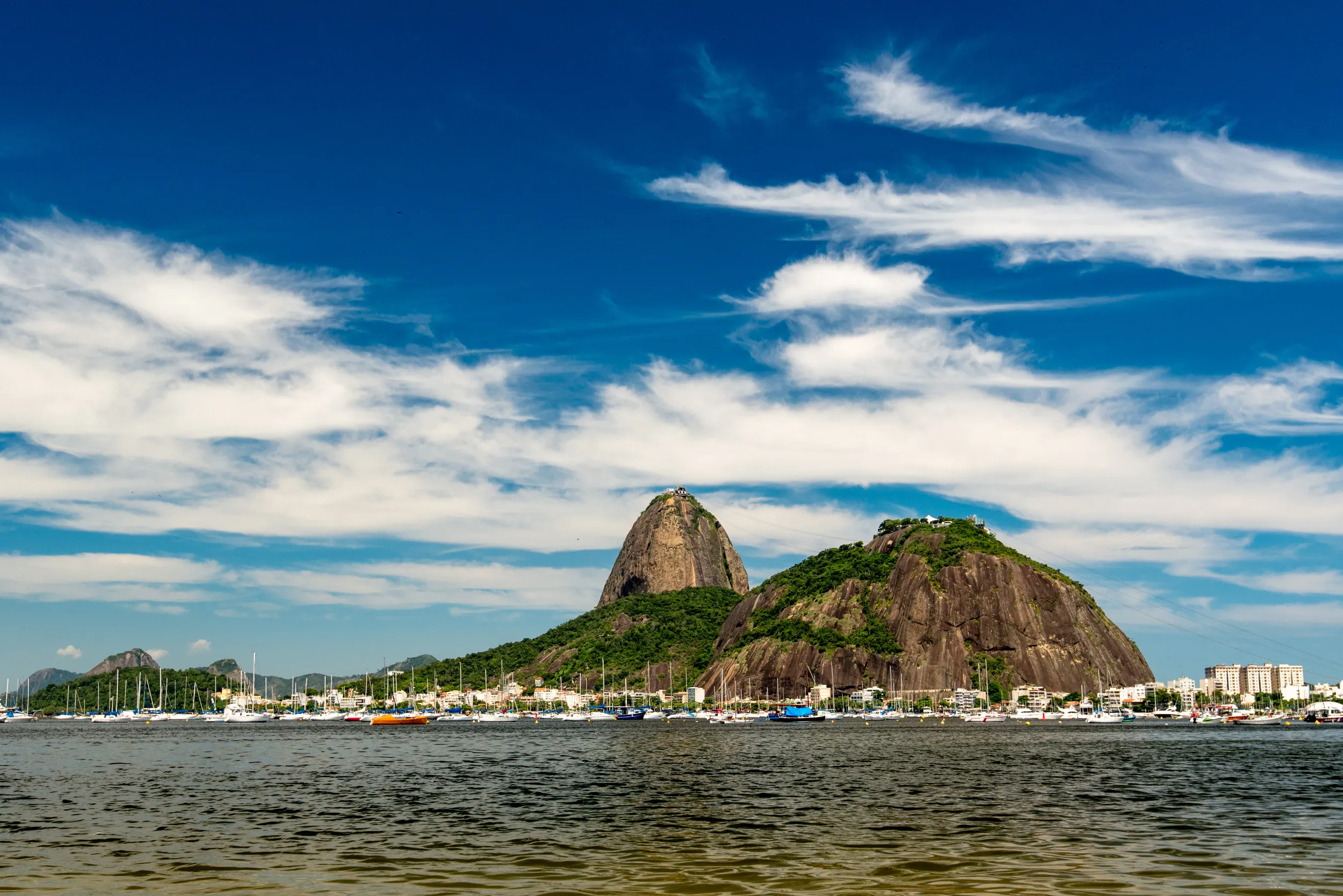 sugarloaf mountain from botafogo beach in de janeiro