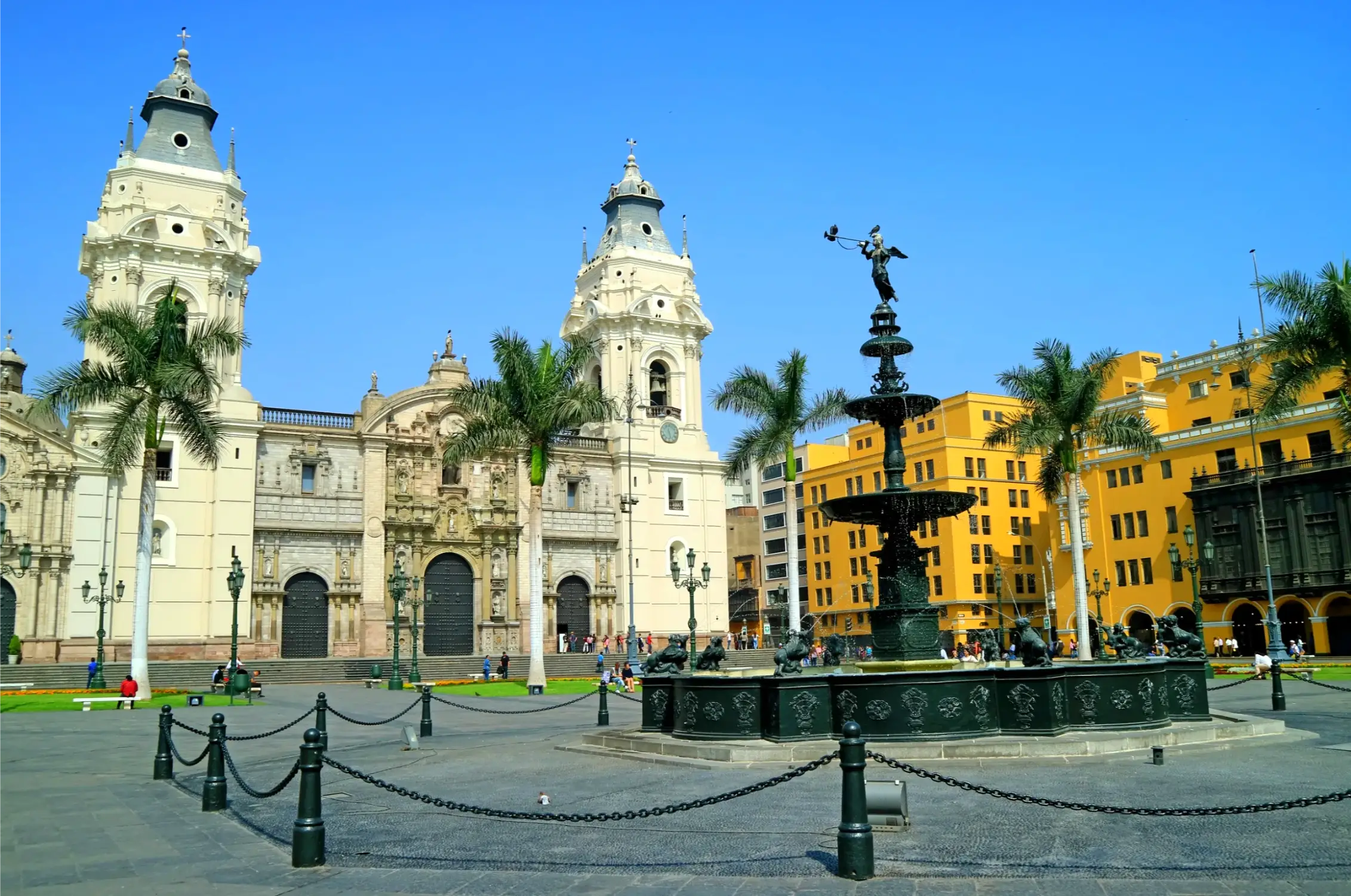 the basilica cathedral of lima peru
