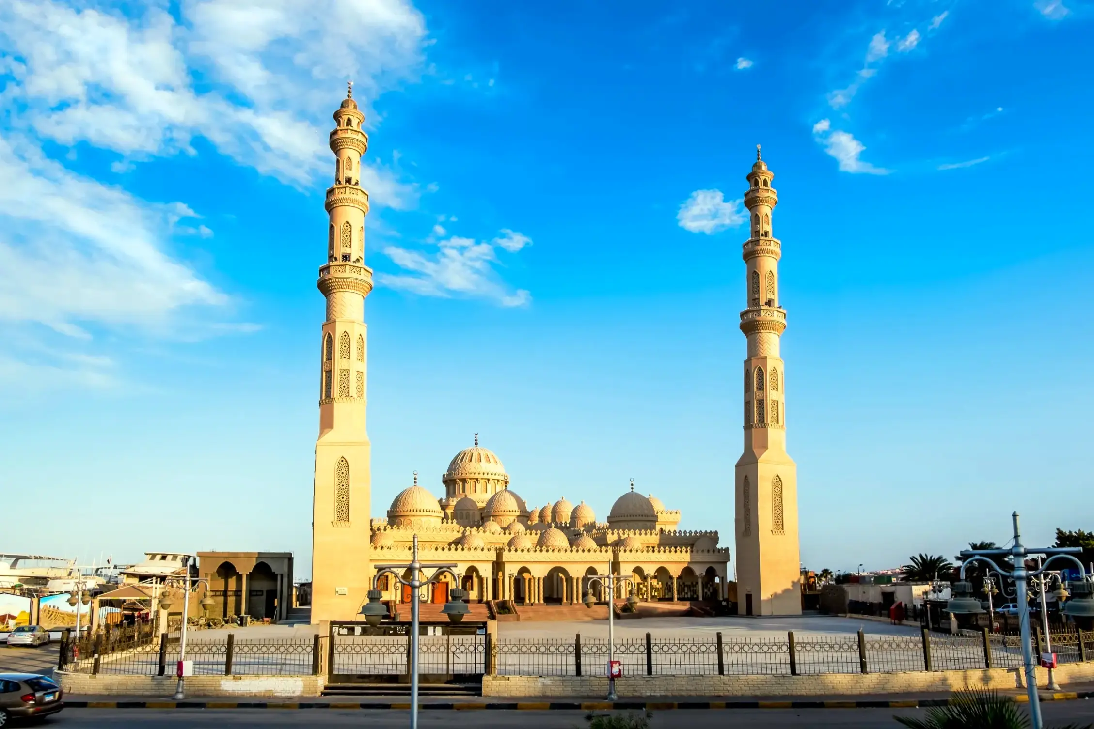 the famous mosque in the hurghada egypt
