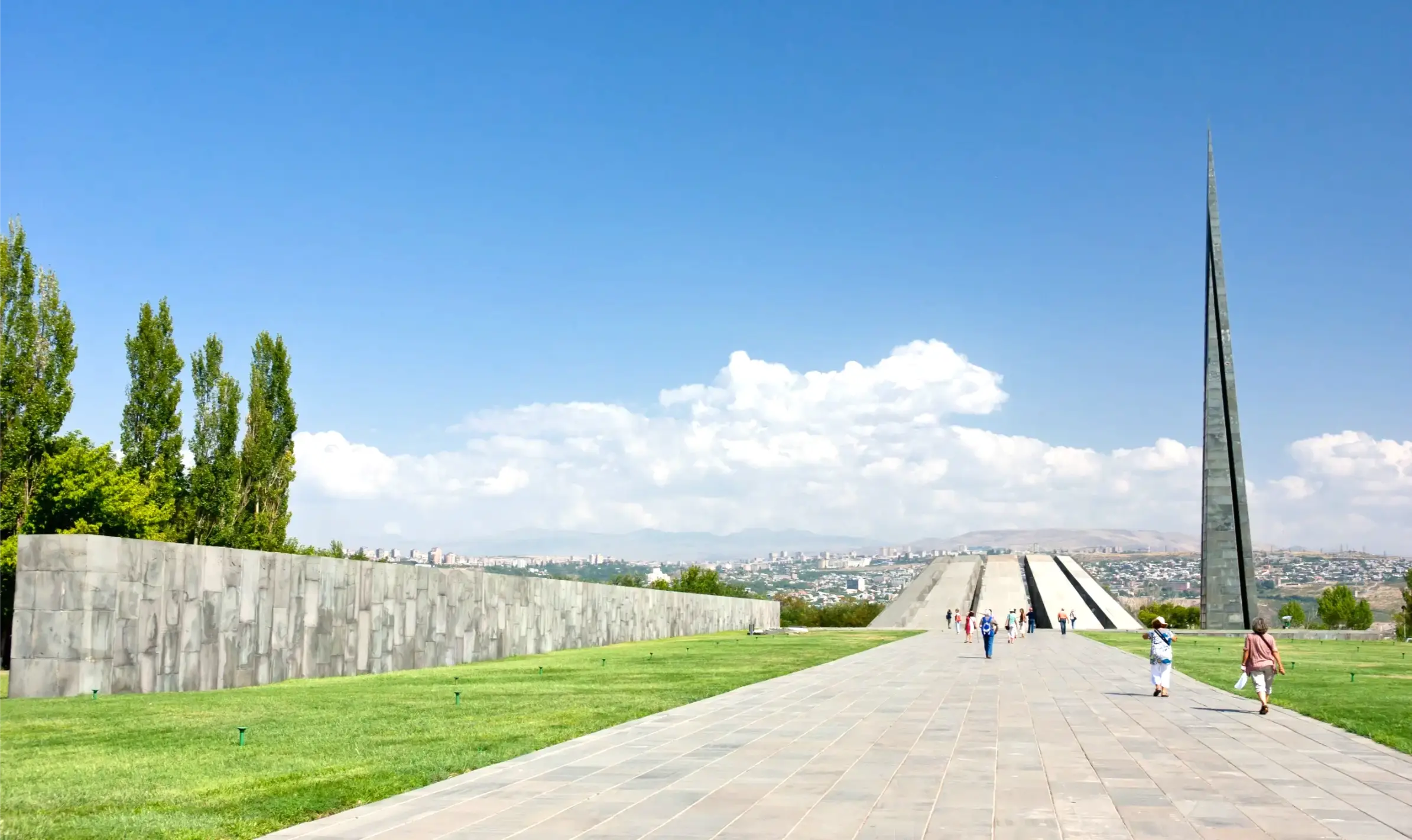 the genocide memorial in yerevan armenia