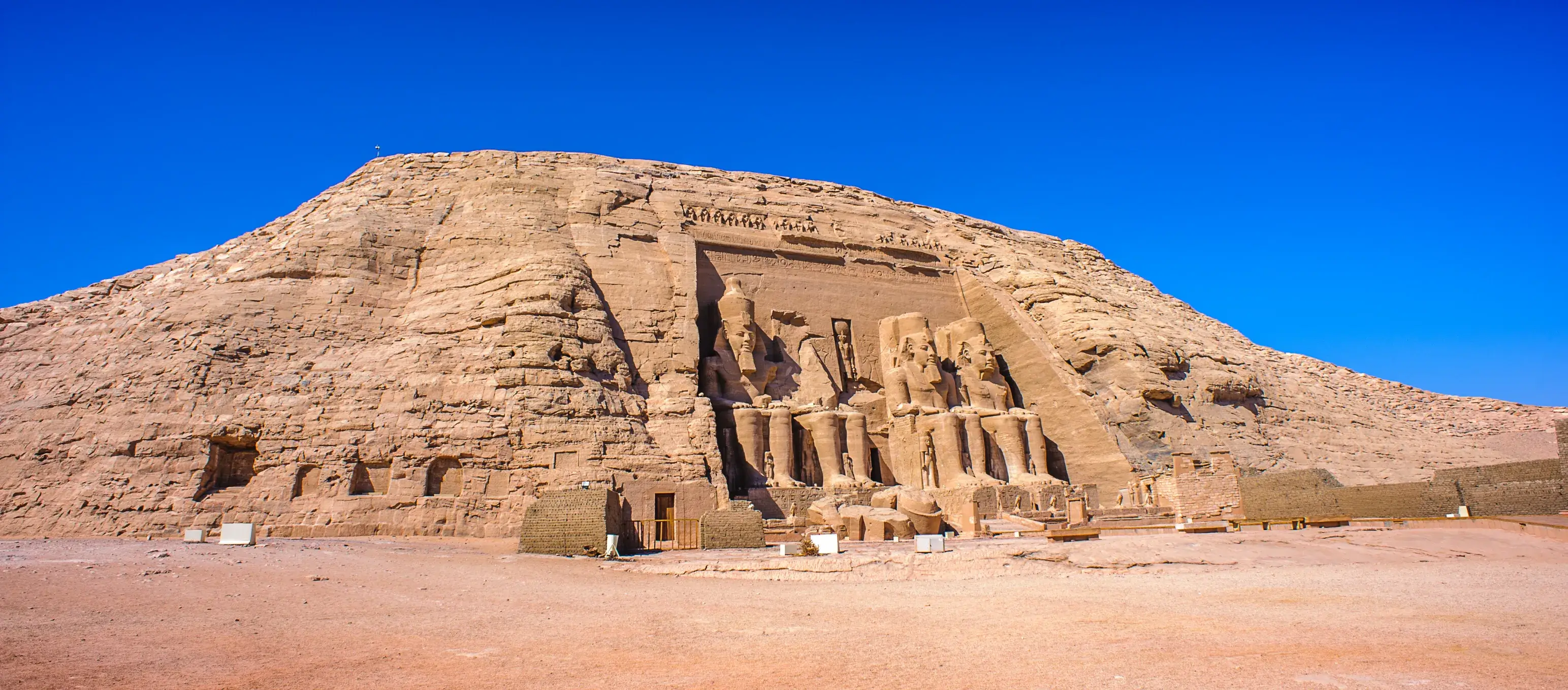 the great temple of ramesses ii abu simbel egypt