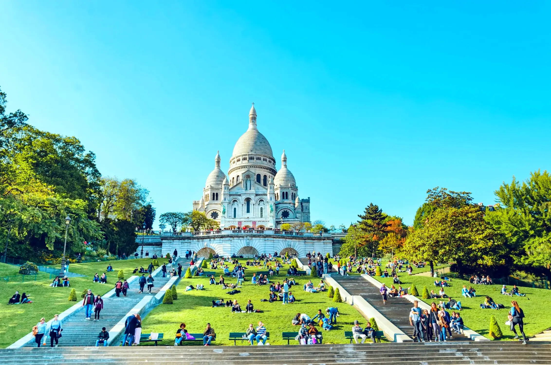 the sacre coeur holy heart church in paris france