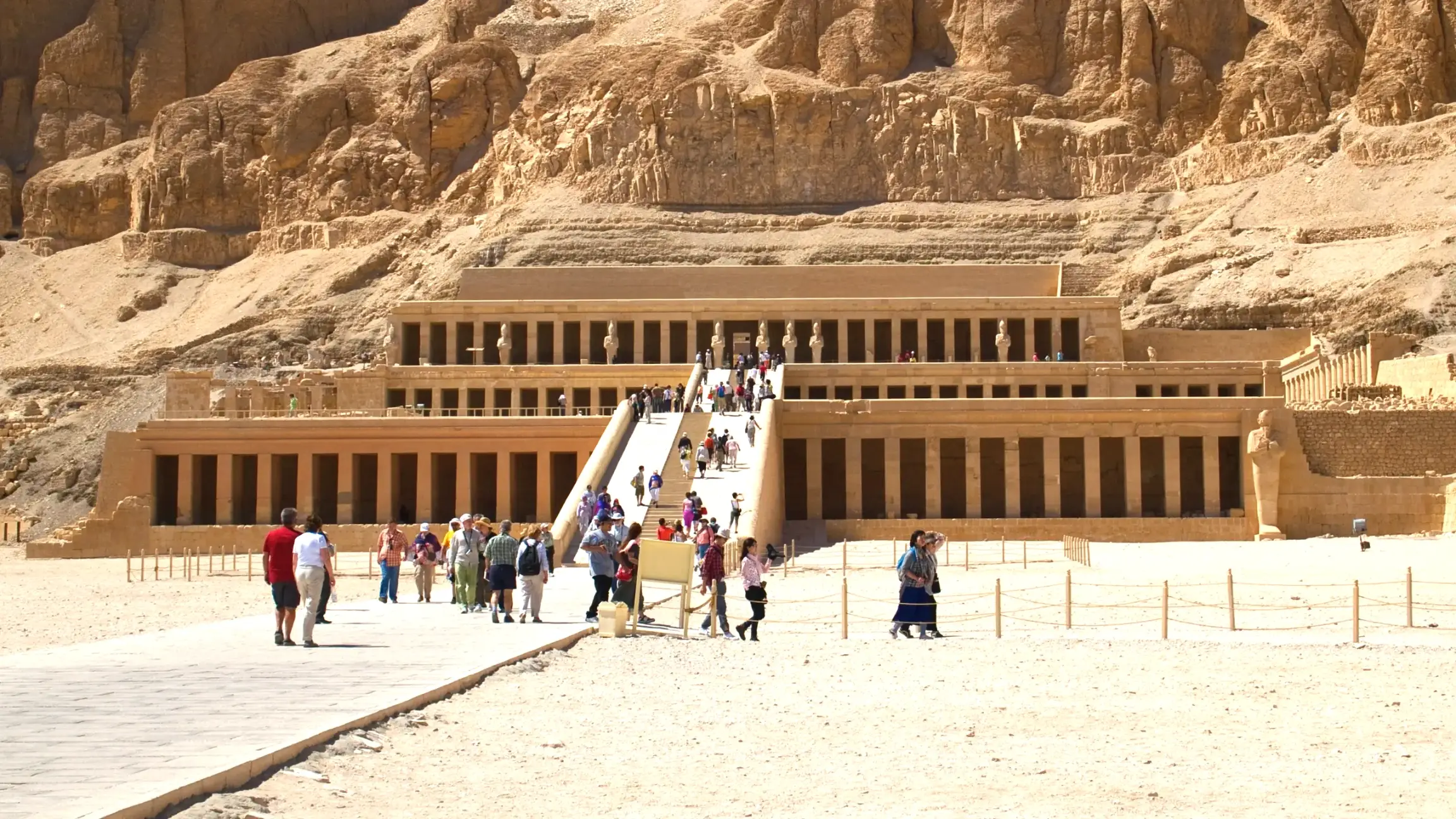the temple of hatshepsut in luxor egypt