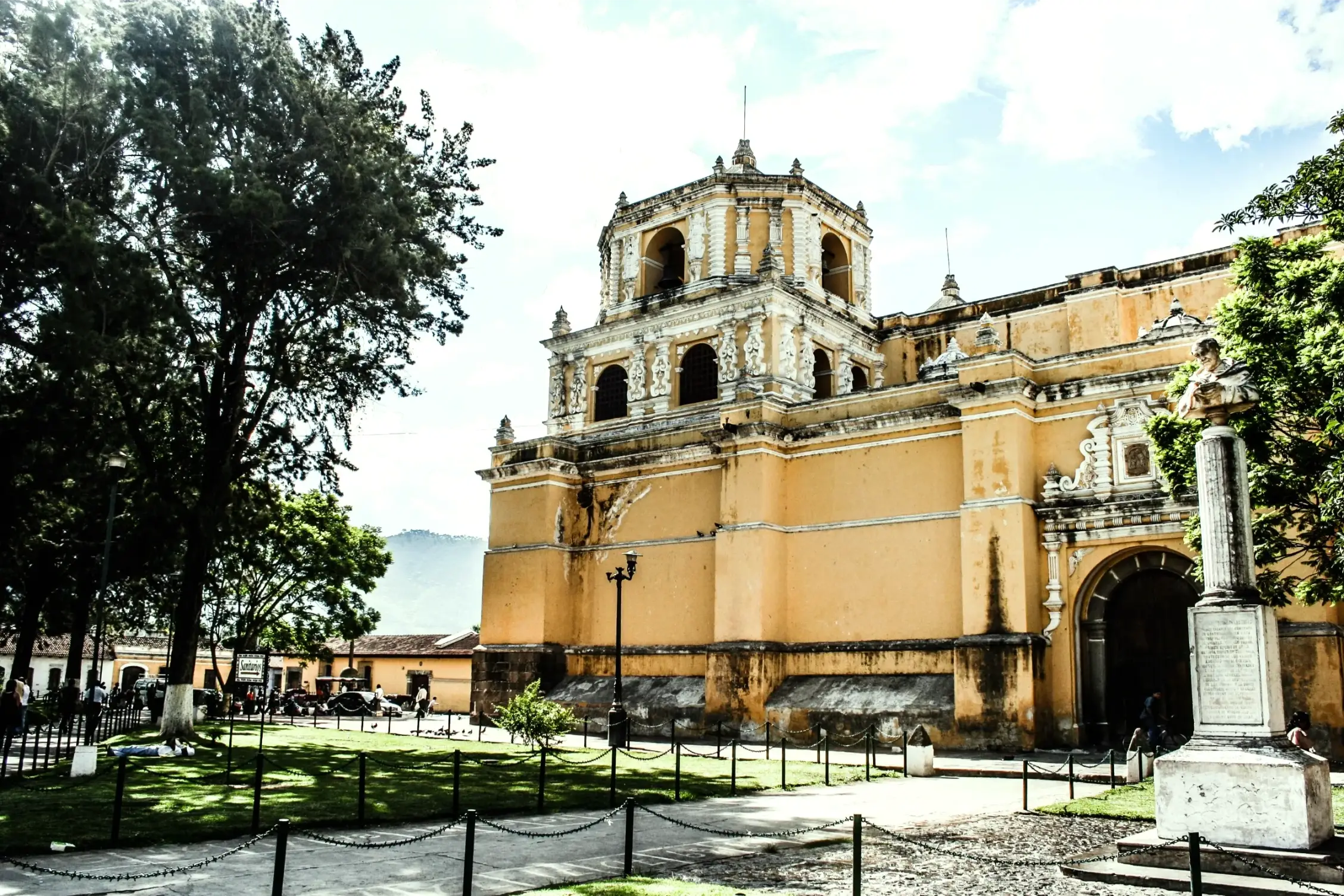 typical architecture in antigua guatemala